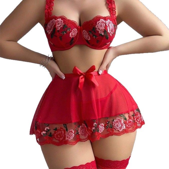 Red Embroidery See-through Seduction Underwear Three-piece Set