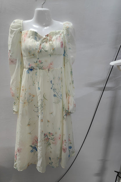 Plus Size Flattering Printed Dress With A Square Neckline For Women