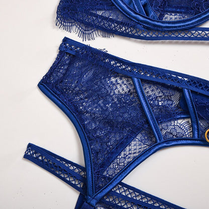 Spliced underwear gathers three-piece suit with steel ring