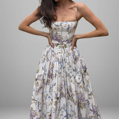 Elegant, Flowy Slip Dress With A Chic Print