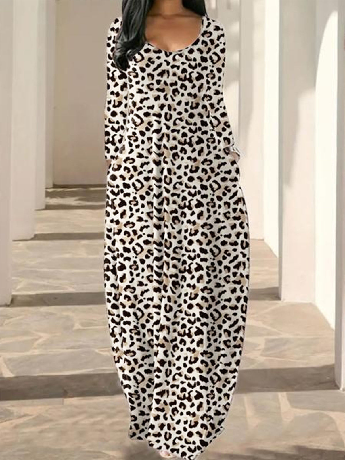 Womens Solid-Color Crew-Neck Long-Sleeve Dress With Pockets