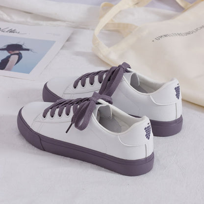 Spring new Korean version of the wild white shoes female strawberry retro port wind shoes students ins sneakers