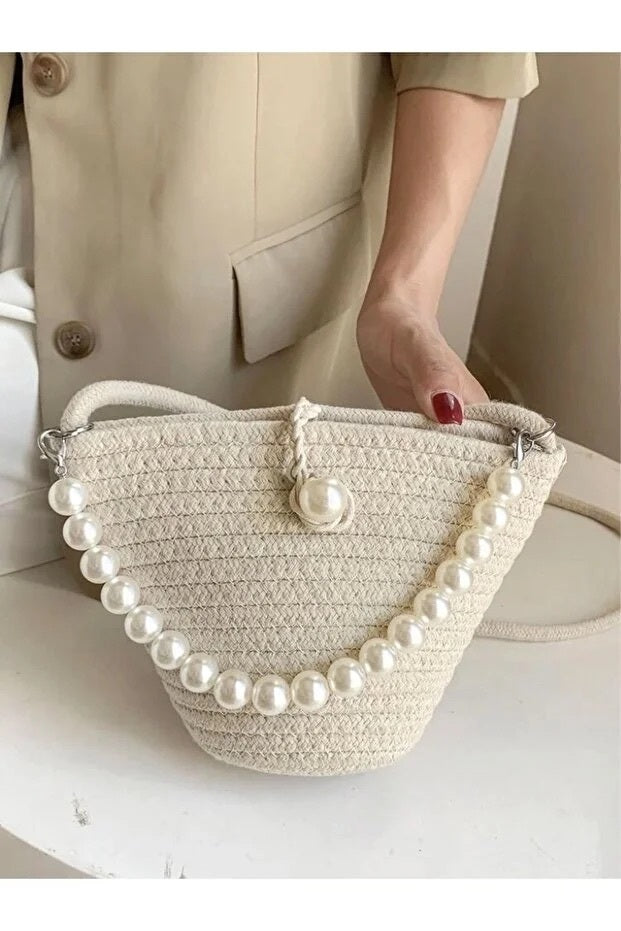 Women Pearl Design White Shoulder Bag