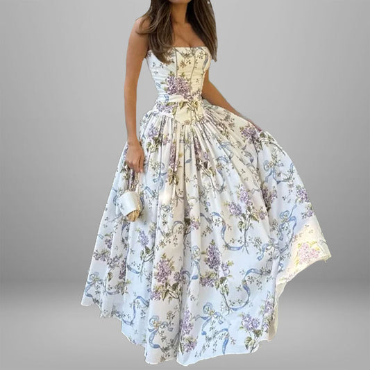 Elegant, Flowy Slip Dress With A Chic Print