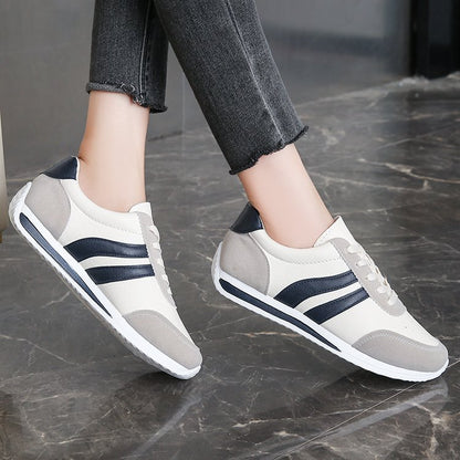 Lace-up Soft Bottom Running Leisure Sneaker