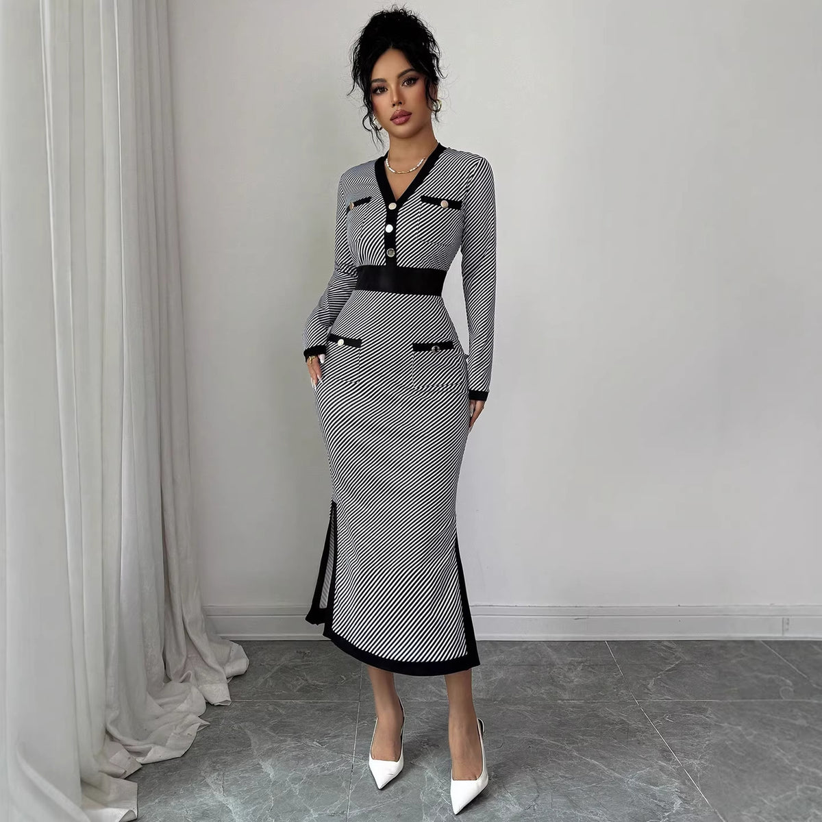 Fashionable Minimalist And Slim Fit Womens Dress