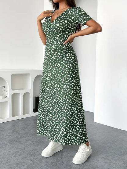 Womens Short-Sleeve Mid-Length Floral V-Neck Dress