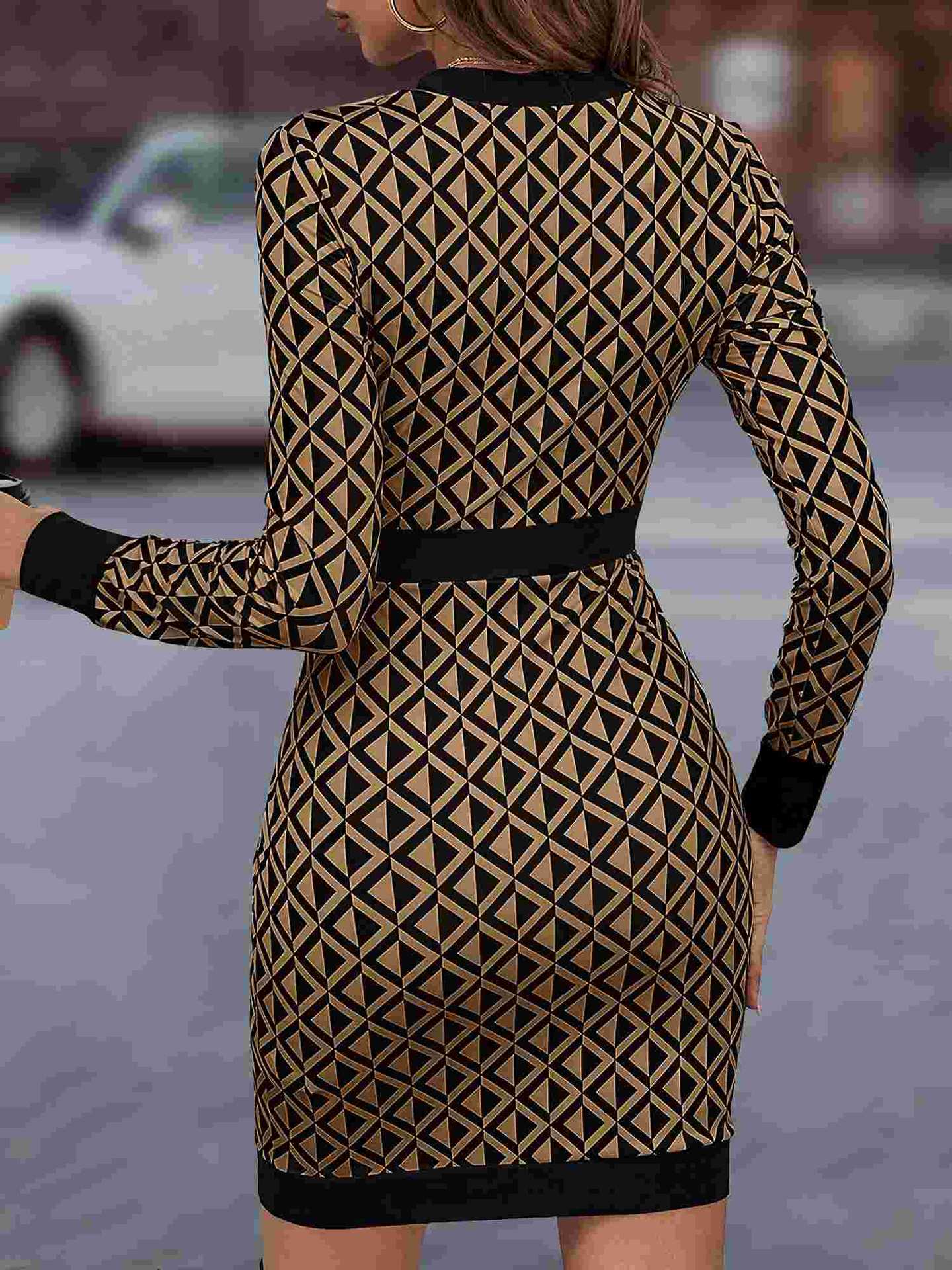 Women's Plaid Round Neck Long Sleeved Knitted Dress