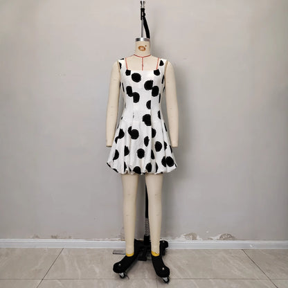 Elegant French-style White Strap Mini Dress With A Sophisticated Vibe