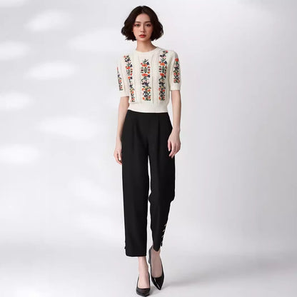 Exquisite Flowers Embroidered Knitted Top