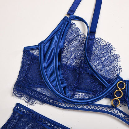 Spliced underwear gathers three-piece suit with steel ring
