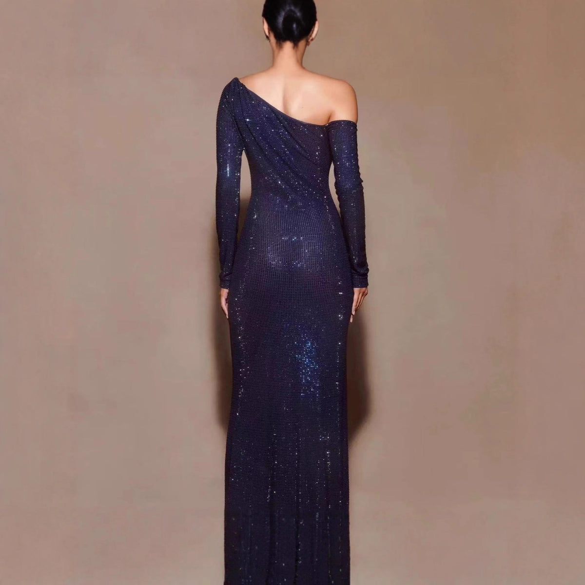 Irregular Off-shoulder Dress With A Romantic French Vibe
