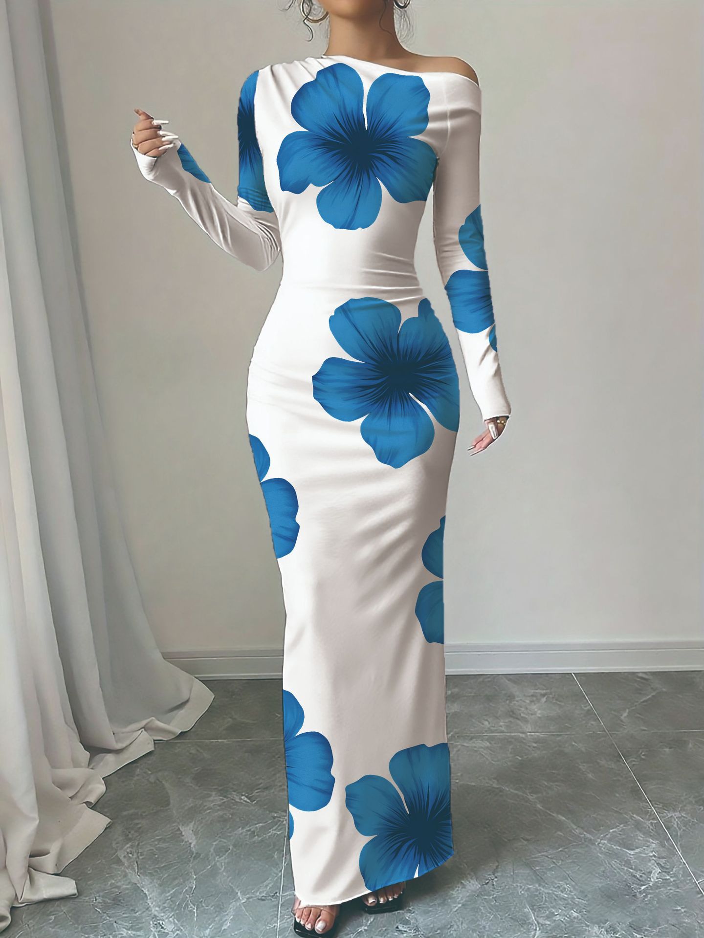Womens Printed Slim-Fit Long-Sleeve Dress