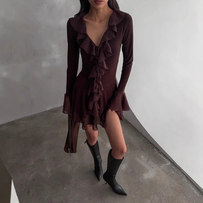 Elegant Solid-Color Short Dress With A Deep V-Neck Ruffled Hem And Patchwork Design