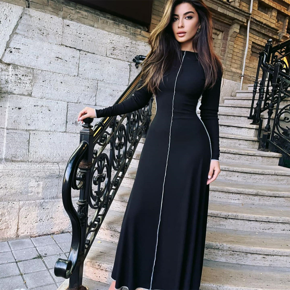 Womens Long A-line Dress With A Crew Neck