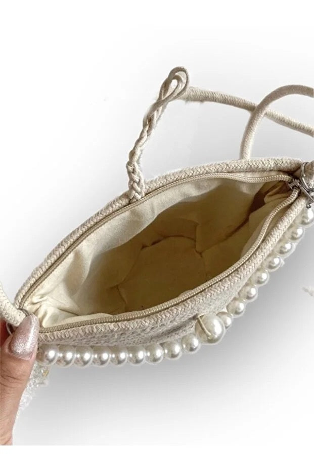 Women Pearl Design White Shoulder Bag
