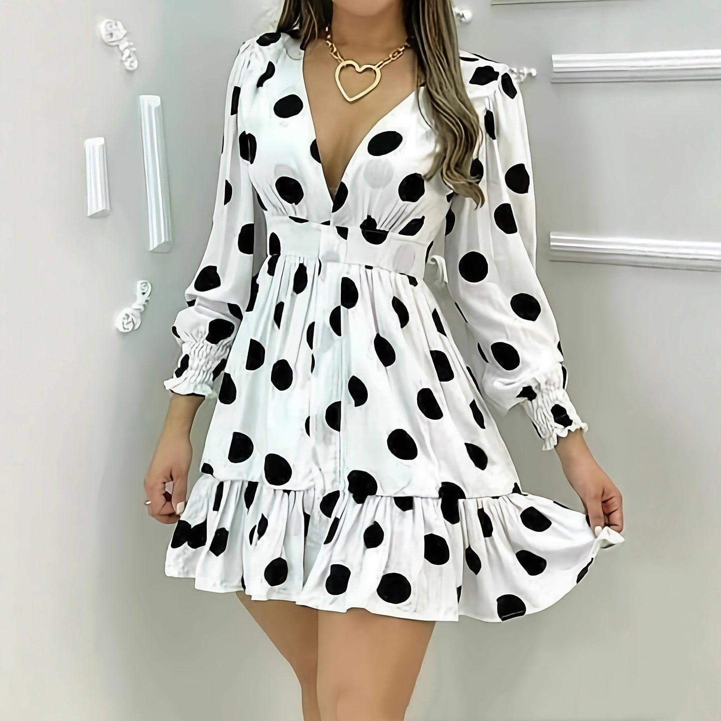 Polka-dot V-neck Puffed-sleeve Dress